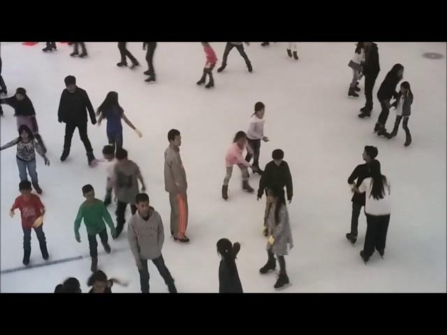 Iceskating for Dummies - Radit vs Raras at Mall Taman Anggrek