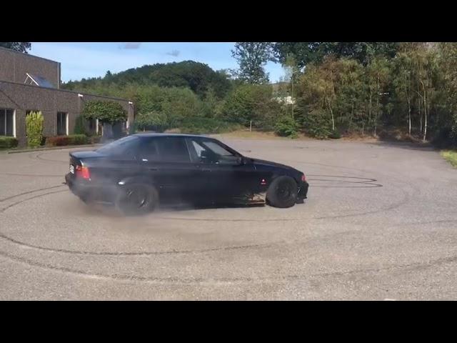 BMW 320i e36 drift practice