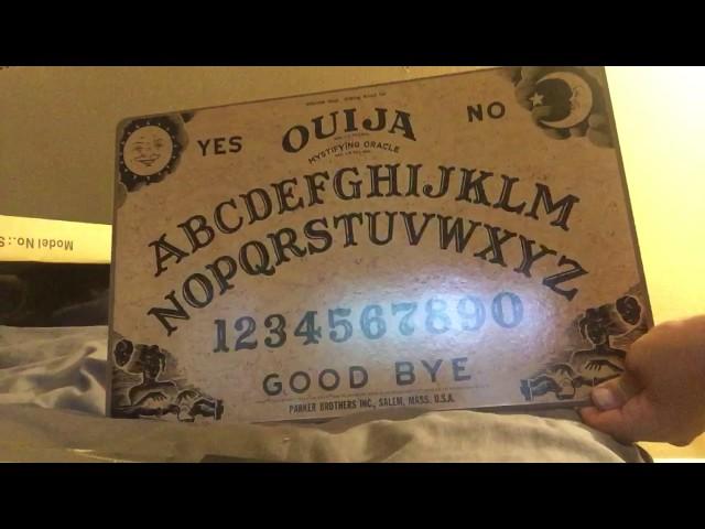 Unboxing a vintage ouija board