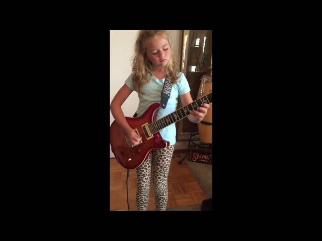 10 Year Old Plays AC/DC - Thunderstruck Cover By Little Girl Guitarist