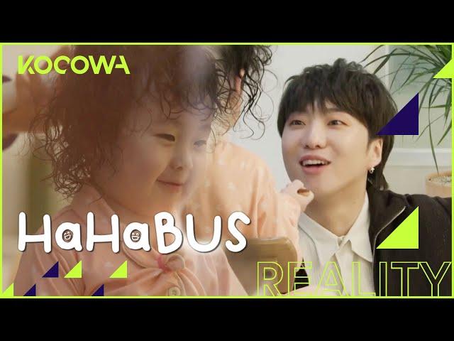 Ha Song gets a cute hairstyle from her uncles | HaHaBus Ep 4 | KOCOWA+ | [ENG SUB]