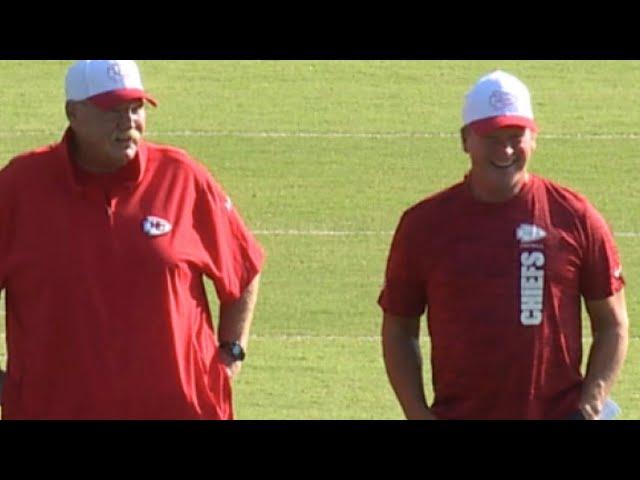  Jon Gruden in Chiefs gear with Andy Reid at #Chiefs training camp practice via @ByPJGreen