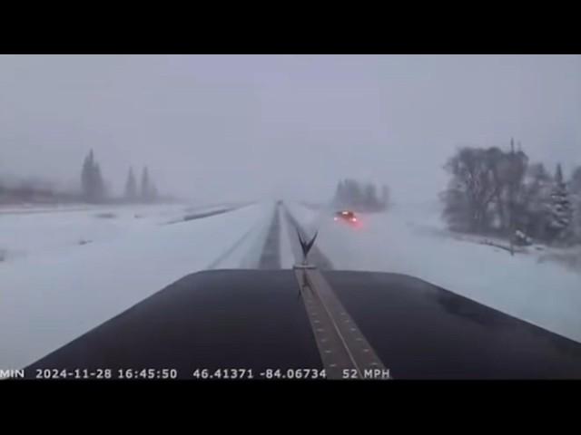 Ohio trooper got hit by semi truck | Icy road insanity | Lost Control | Dump truck driving like DUMB