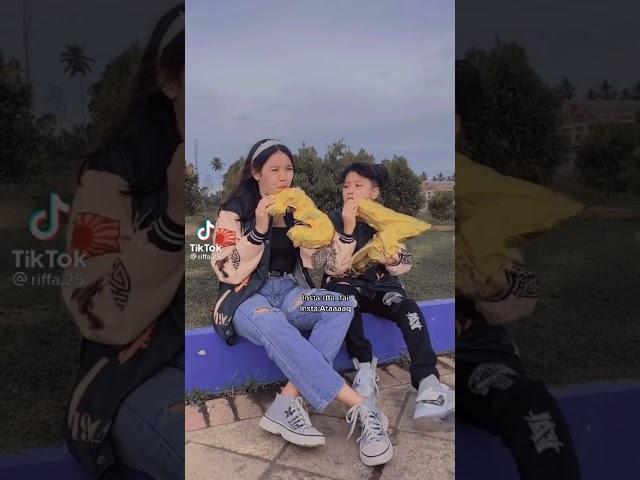 Vidio tiktok  kak riffa dan kak ataqq bucin parah