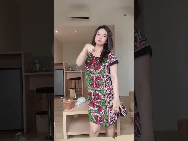 DANCE TIKTOK TANTE MERESAHKAN #shorts