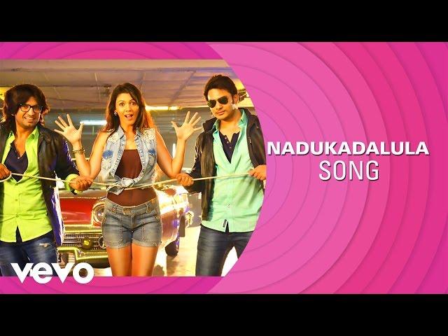 Valeba Raja - Nadukadalula Lyric | Santhanam | Sethu