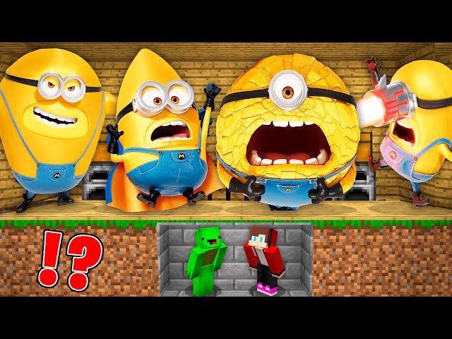 JJ and Mikey HIDE from Jerry , Mel , Gus , Dave Minions from Despicable Me 4 in Minecraft Maizen