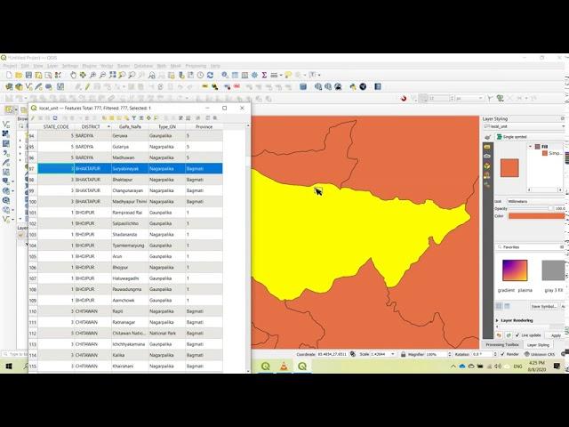 How to extract parts from shapefile to a new shapefile in QGIS