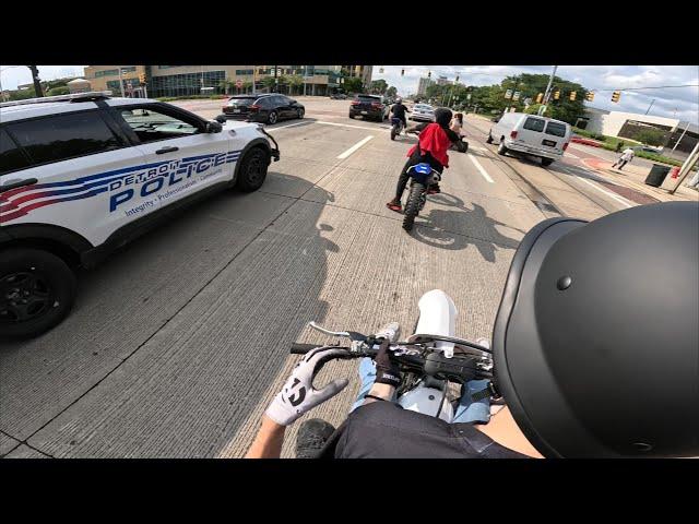 COPS CHASE DIRTBIKES ON CANADA BORDER IN DETROIT!