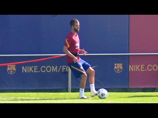 New Signing Miralem Pjanic Trains With FC Barcelona