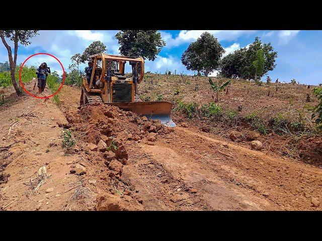 D6r XL Bulldozer Operator Expanding Plantation Roads in Extreme and Rocky Areas, FULL VERSION