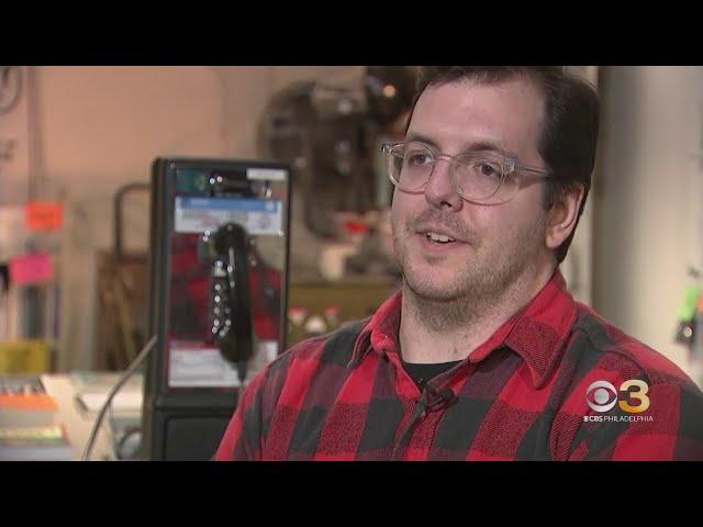 Local software engineer working to bring back pay phones