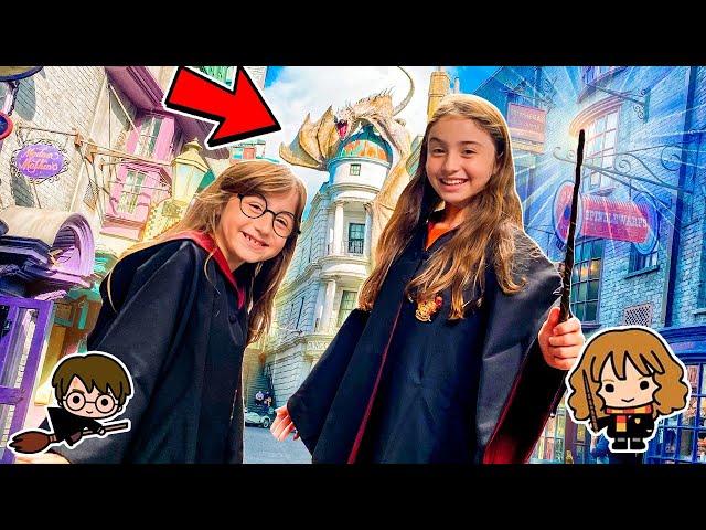 VIDA REAL HARRY POTTER! MINHAS FILHAS VIRARAM BRUXINHAS no BECO DIAGONAL - Universal Studios