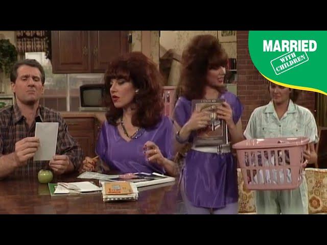 Al & Peggy Steal The Neighbor's Mail | Married With Children