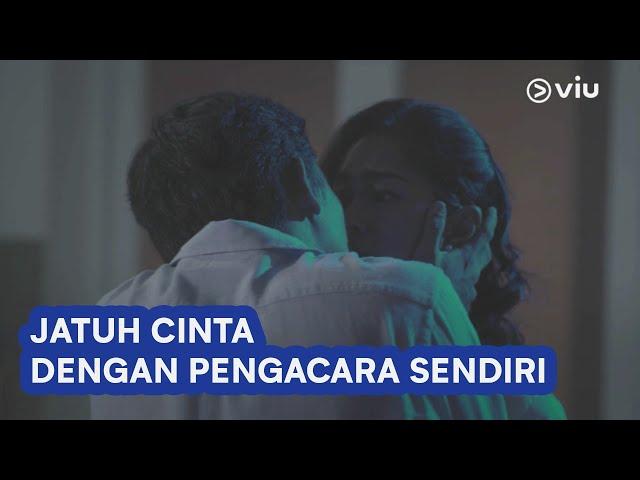 Adipati Dolken and Prisia Nasution Kissing Scene! | The Publicist | Viu Original