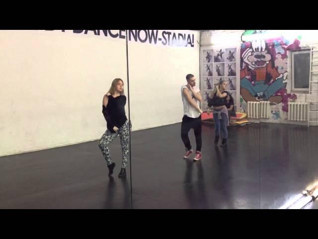 Vova Sidorkin and his girls dancing new choreo - STADIA LIV