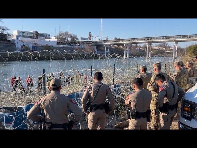 Texas, federal government clash over border security