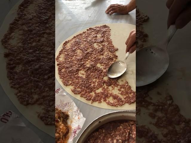 KASTAMONU ETLİ EKMEĞİ | MEMİŞ ETLİ EKMEK DADAY #yemek #food #pide #pizza #etliekmek #kastamonu #bbq