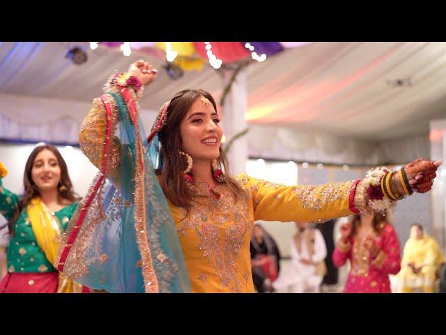 Pakistani Wedding Bride Mehndi Dance Performance