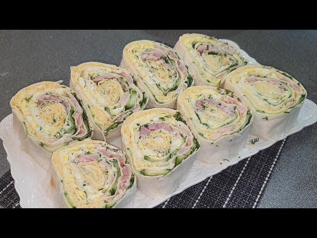A bombshell cold snack that flies off the table like seeds. Lavash roll with filling.