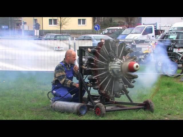 Two 9 Cylinder Radial Engines - Start and Run - Sternmotor