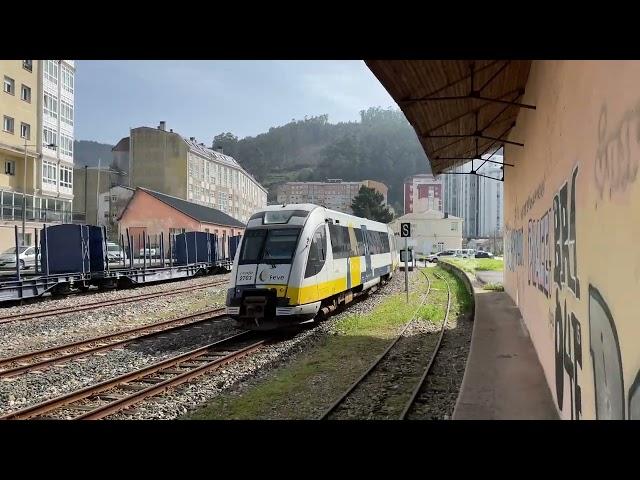 Cruce de trenes en Viveiro - Series 2700 2900 Renfe Feve