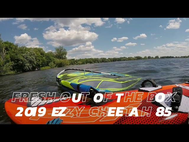 2019 Ezzy Cheetah 8.5 - Starboard Foil 147 - Severne Fox 120 -SXS Windsurfing