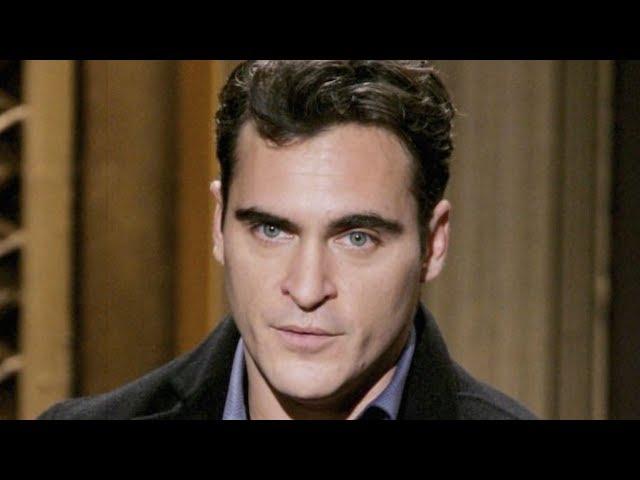 The Tragic Real-Life Story Of Joaquin Phoenix