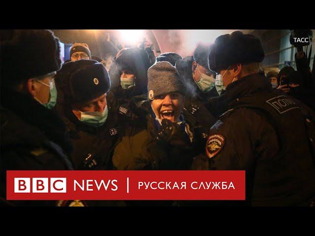 Навальный вернулся и задержан: как его встречали в  Москве