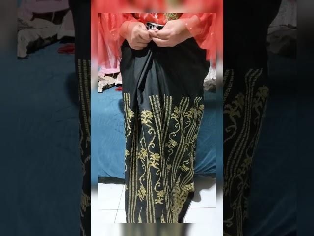 CARA PASANG SENDIRI SARUNG BUGIS PEREMPUAN