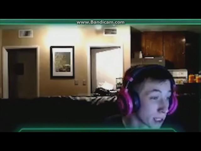 YouTuber Rubzy Caught PARANORMAL ACTIVITY during live stream