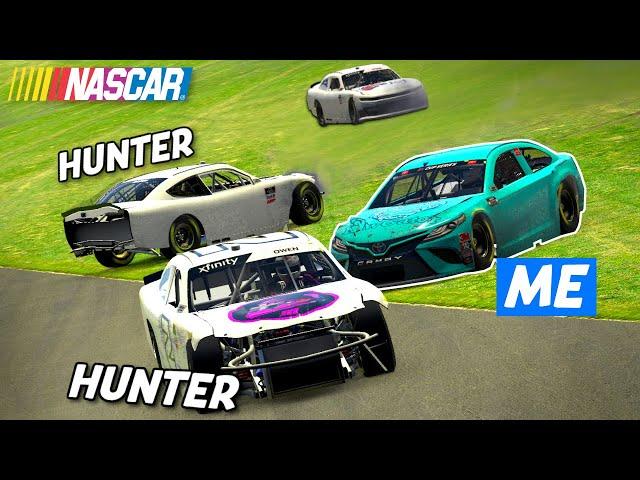 NASCAR Carhunt, Runner VS 4 Hunters