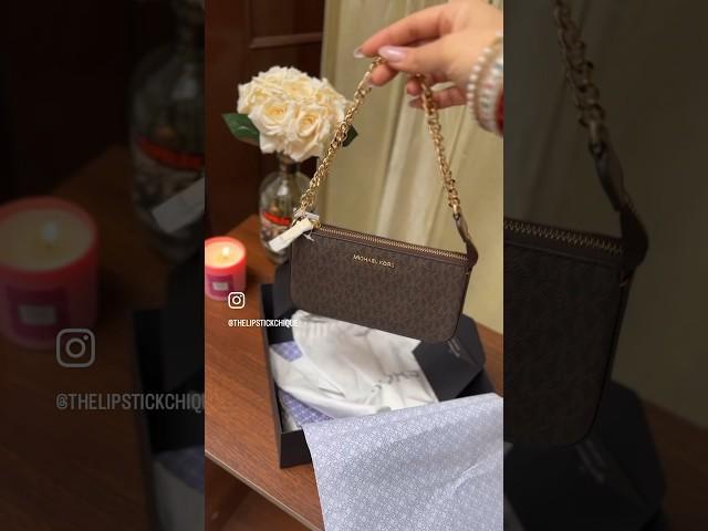 Michael Kors Jet Set Pouchette Bag Unboxing #michaelkors #unboxing #shorts #luxury #tatacliq