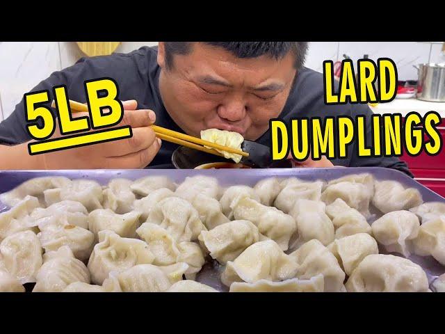 Fat brother bought 3 pounds of lard to make dumplings, and the whole family was full!