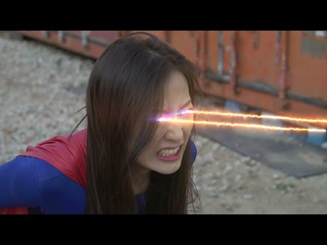 Supergirl clip