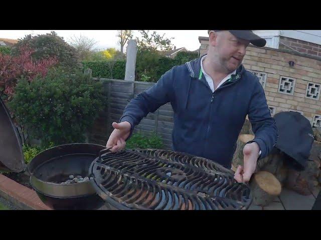 How to Clean Your NAPOLEON Charcoal Grill (Cast Iron) #napoleon #bbq #charcoal