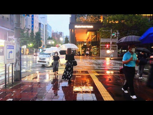 Fukuoka City Walking Tour4kHakata station to Gionwalk on the art of rain