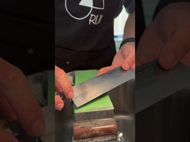 Nakiri vs Swede #fyp #knife #knifesharpening #ray #knifesharpener #rui #knives  Raythesharpener.com