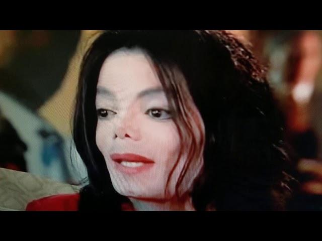 Michael Jackson grows beard, calls newspaper reporter an ignorant fool