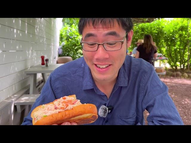 Eating a Lobster Roll near the End of Long Island, NY | Lobster Roll Lunch