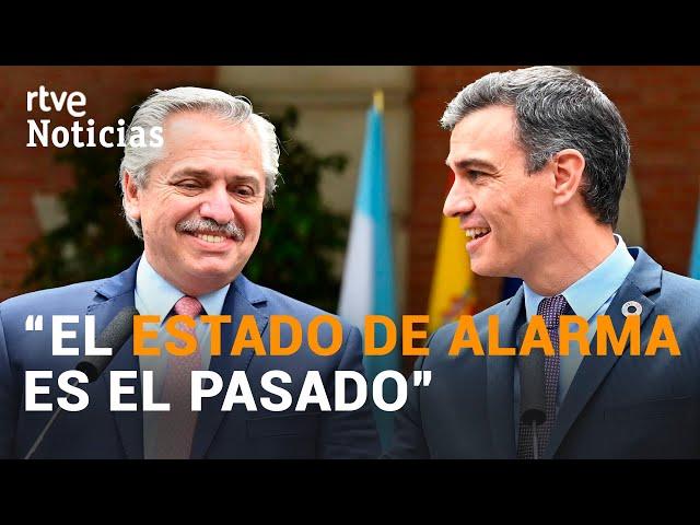 PEDRO SÁNCHEZ recibe al presidente de ARGENTINA, de gira por Europa | RTVE Noticias