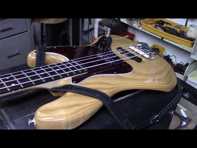 Fender Jazz Bass @StringTech Workstations