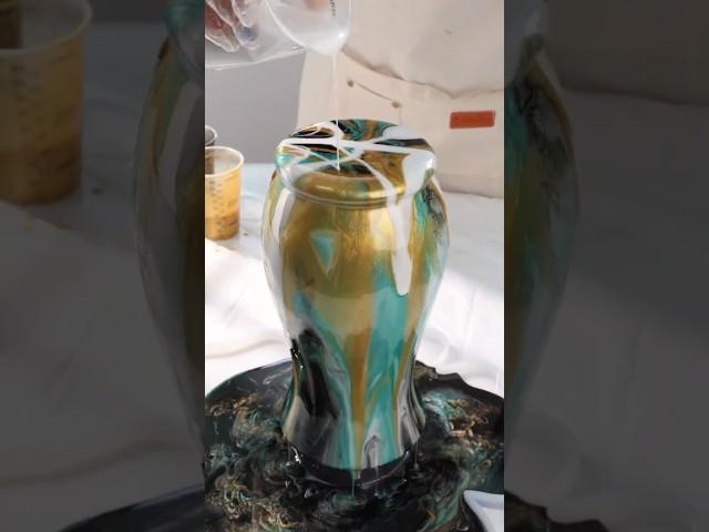 Resin art#vase  #planter  #magicalvibes  #creativedesign #resincrafts#epoxyresin #resin  #heyclear