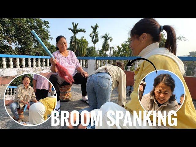 Broom Spenking  / Jharu Se Dhullai  / Funny Video / PriyaSheetalGamez