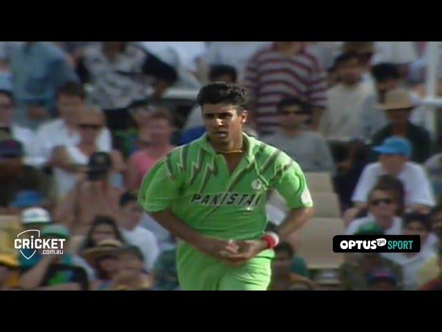 Mix Tape: Waqar Younis sending stumps flying