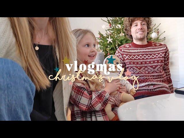 CHRISTMAS DAY: Present Opening, Dinner Decor & Zoom | VLOGMAS