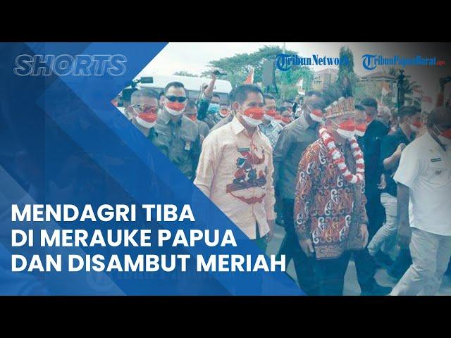 Mendagri Tito Karnavian Tiba di Merauke Papua, Disambut Tarian Suku Marind Yelmek