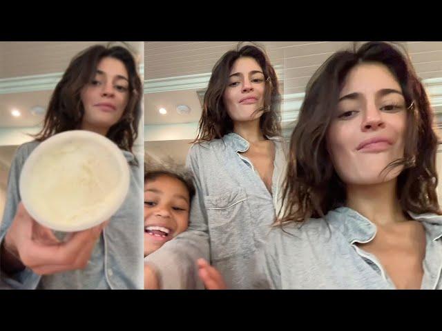 Stormi's voice is too cute Kylie Jenner trying the frosting with Stormi