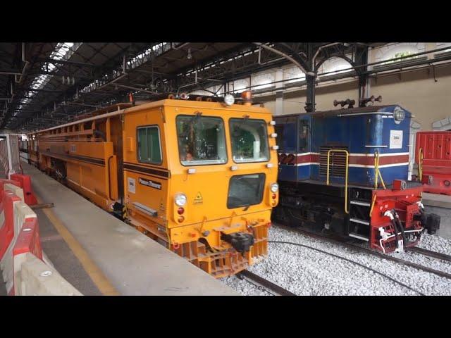 Plasser & Theurer Duomatic 09-32 CSM at Kuala Lumpur