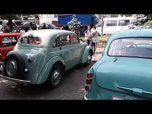 Туапсе 2018 год. Выставка советских автомобилей из коллекции семьи Торосян.